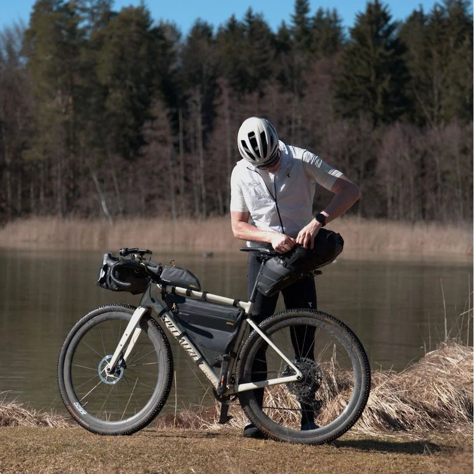 Apidura Expedition Top Tube Pack 1 L